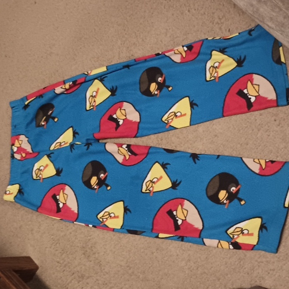 5\$20 Boy's size 4 Angry Birds pajama pants